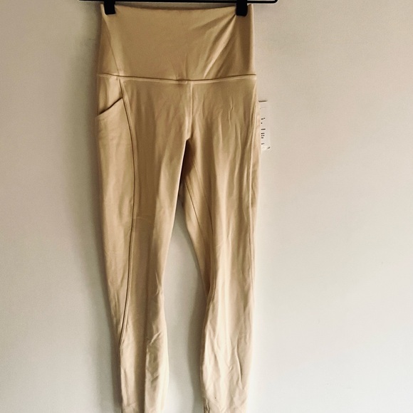 - lululemon Align™ High-Rise Pant 25" w/ Pockets in Butter Yellow sz 4 - Picture 8 of 12